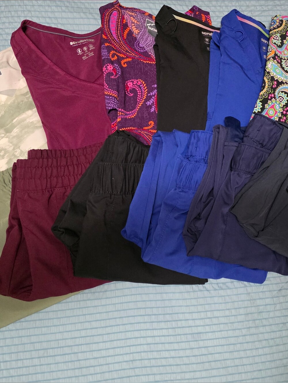 14pc Scrub Bundle Womens S/XS Mixed Colors